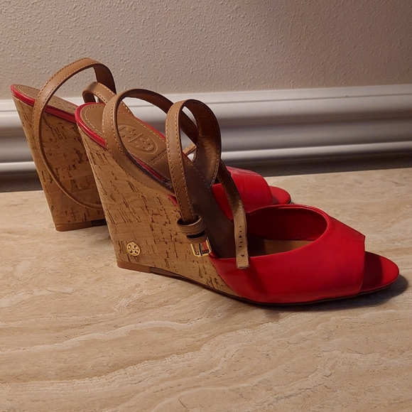 Tory Burch Cork Sandals Size 8 1/2 - Picture 3 of 6